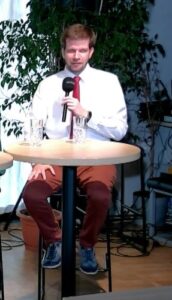 Digitális projektek megindítója, vezetője vagyok